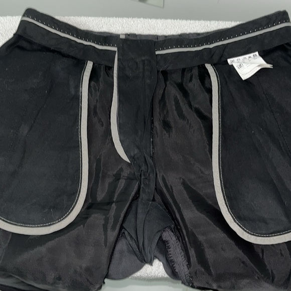 Hugo Boss Dress Pants, Charcoal. VGUC. 100% Virgin Wool waist 32” inseam 31” - Picture 16 of 16